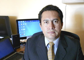 Dr. Roberto Cabrera Peláez